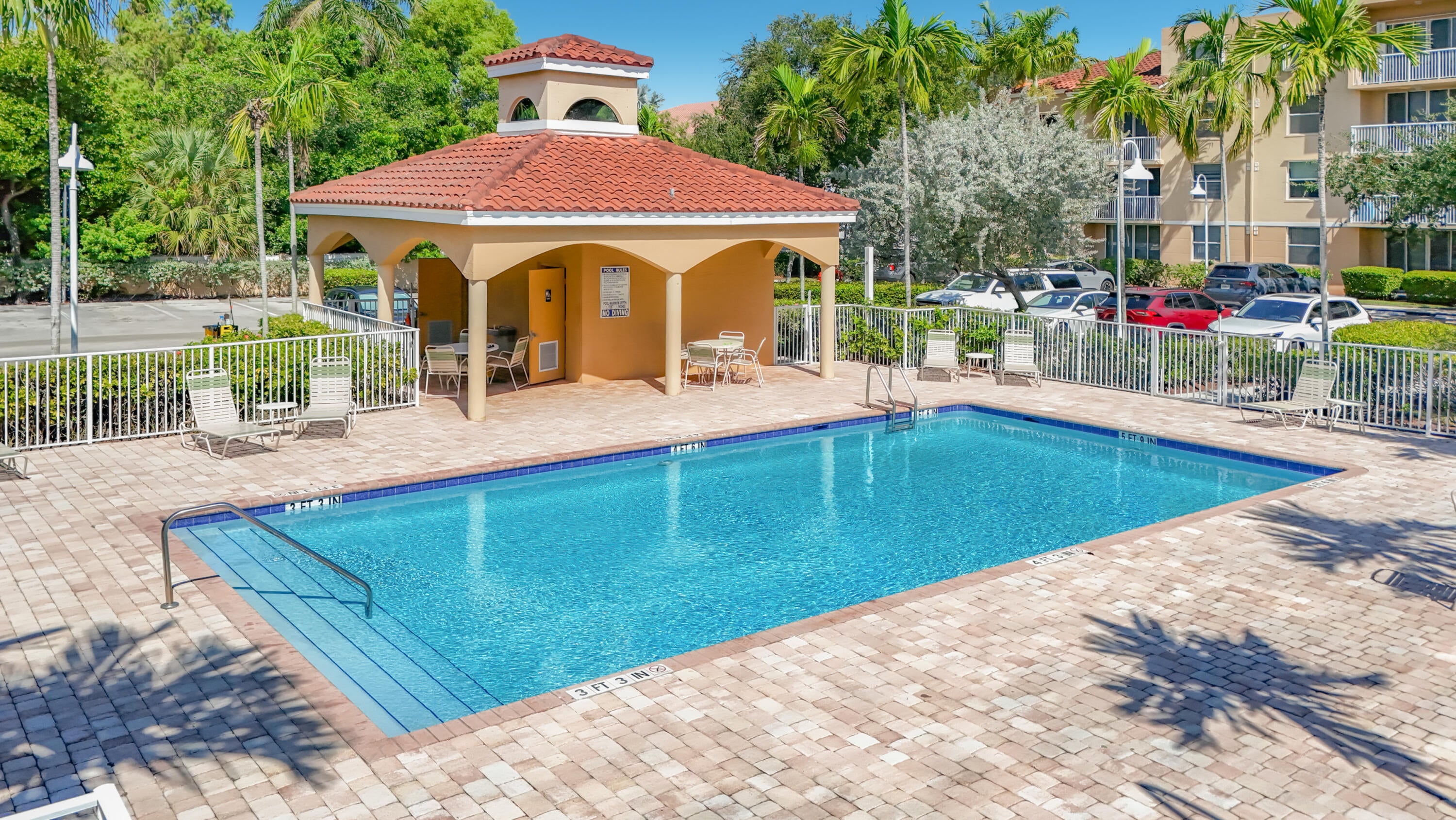 519 E Sheridan Street 4042