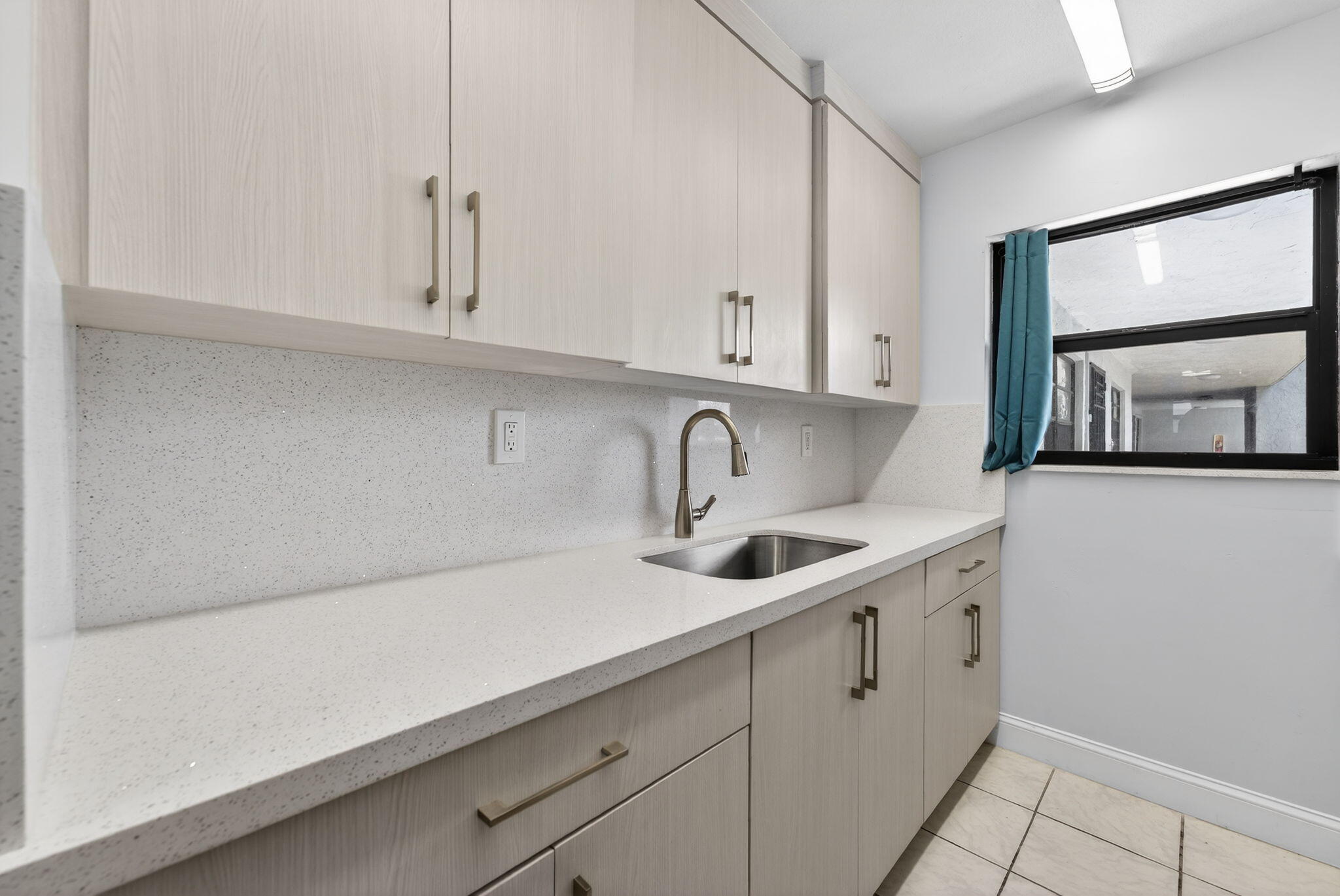 KINGS COVE CONDO - Residential Lease