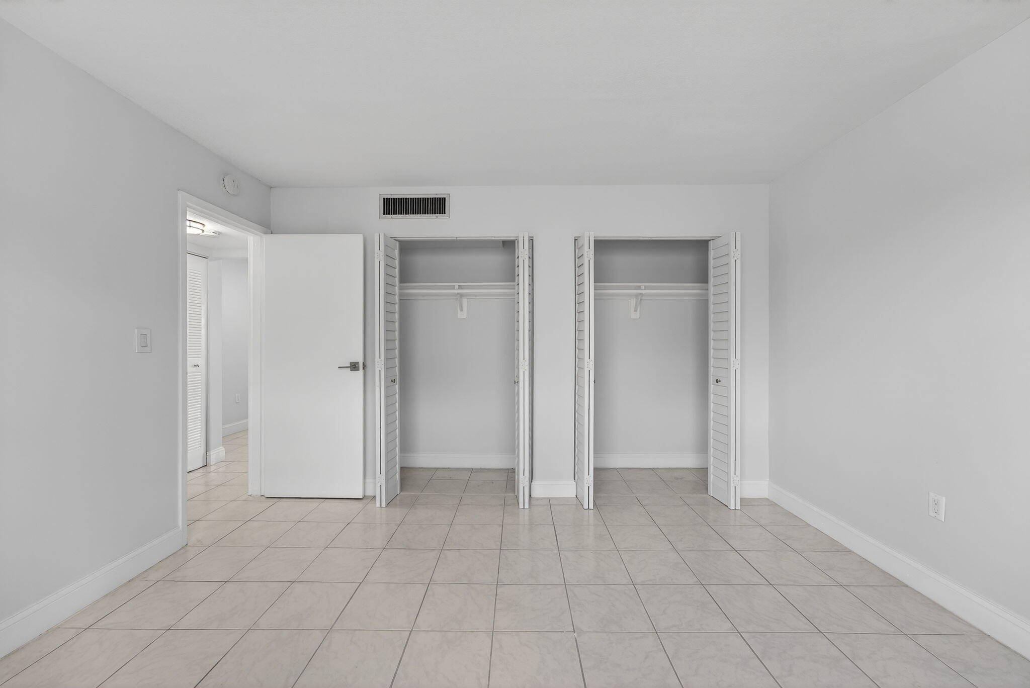 KINGS COVE CONDO - Residential Lease