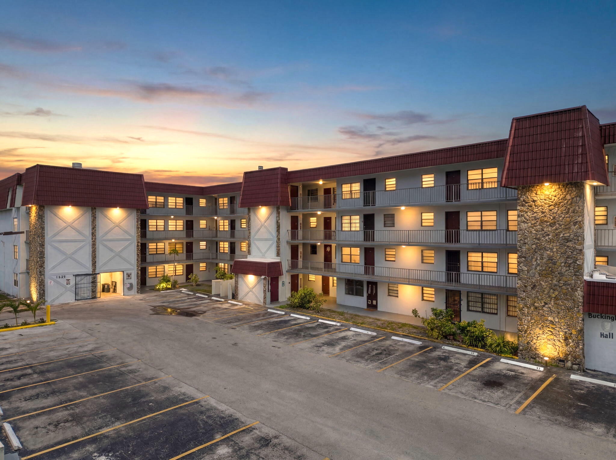 KINGS COVE CONDO - Residential Lease