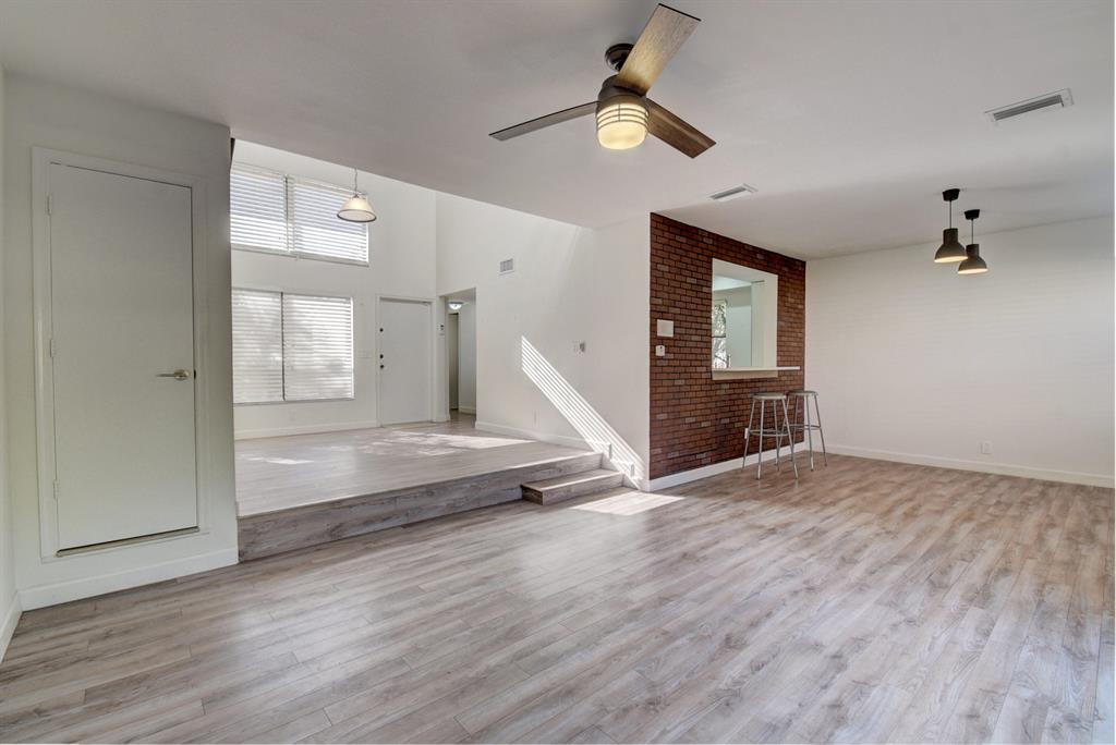 Camino Del Quinta - Residential