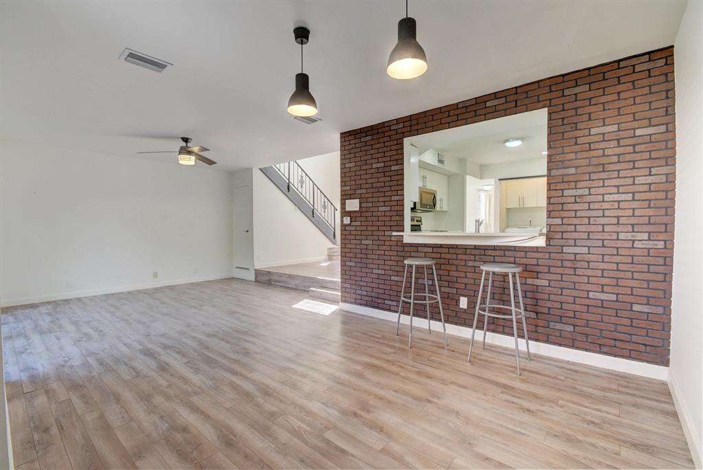 Camino Del Quinta - Residential