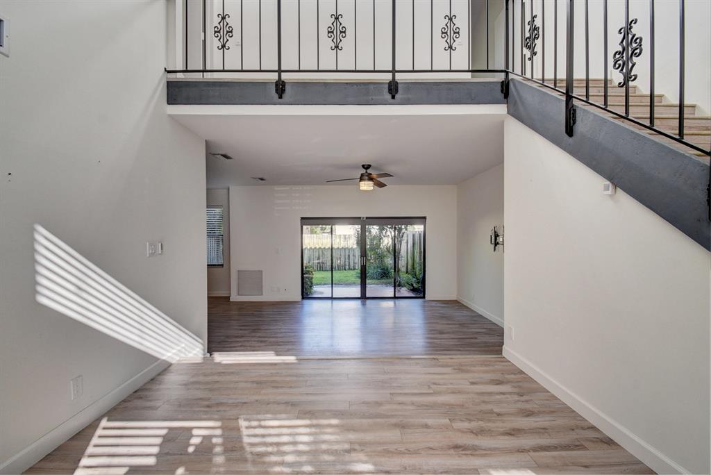 Camino Del Quinta - Residential