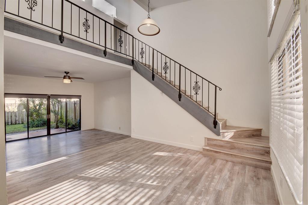 Camino Del Quinta - Residential