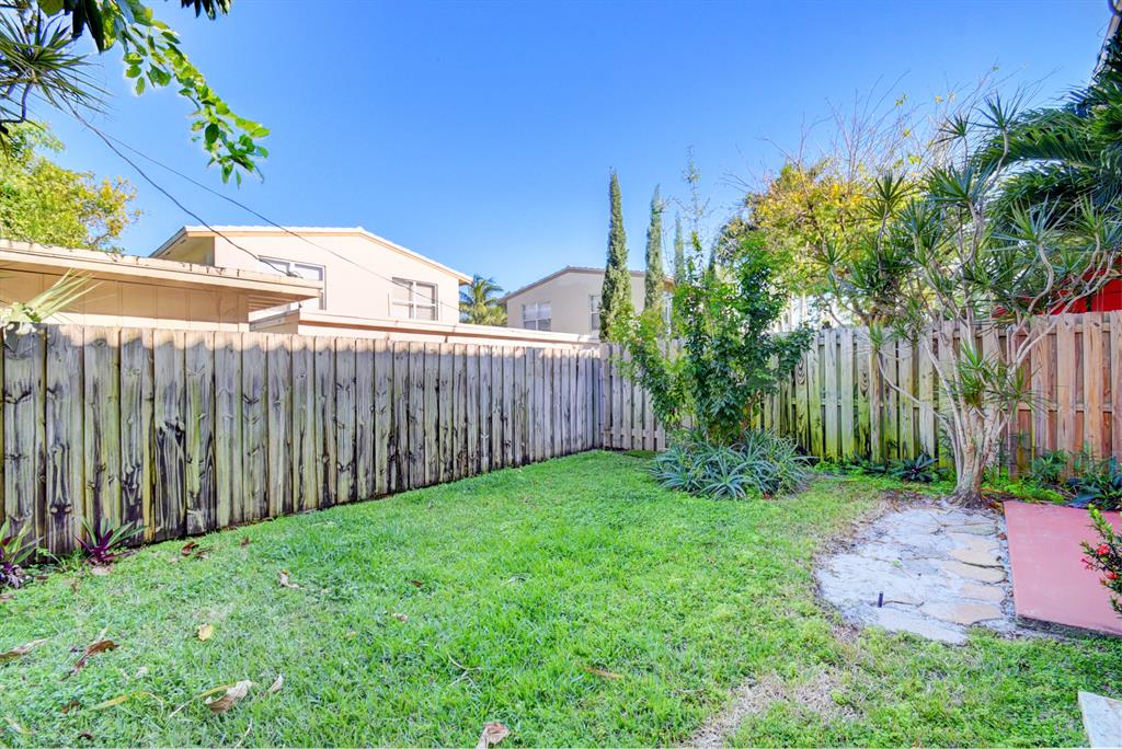 Camino Del Quinta - Residential