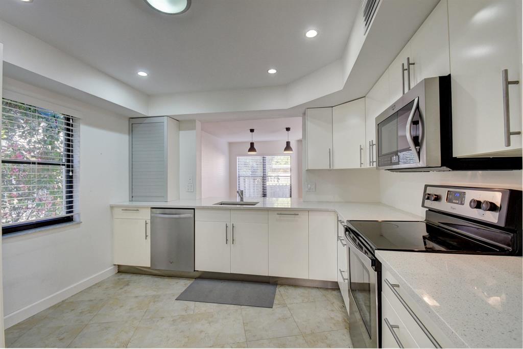 Camino Del Quinta - Residential