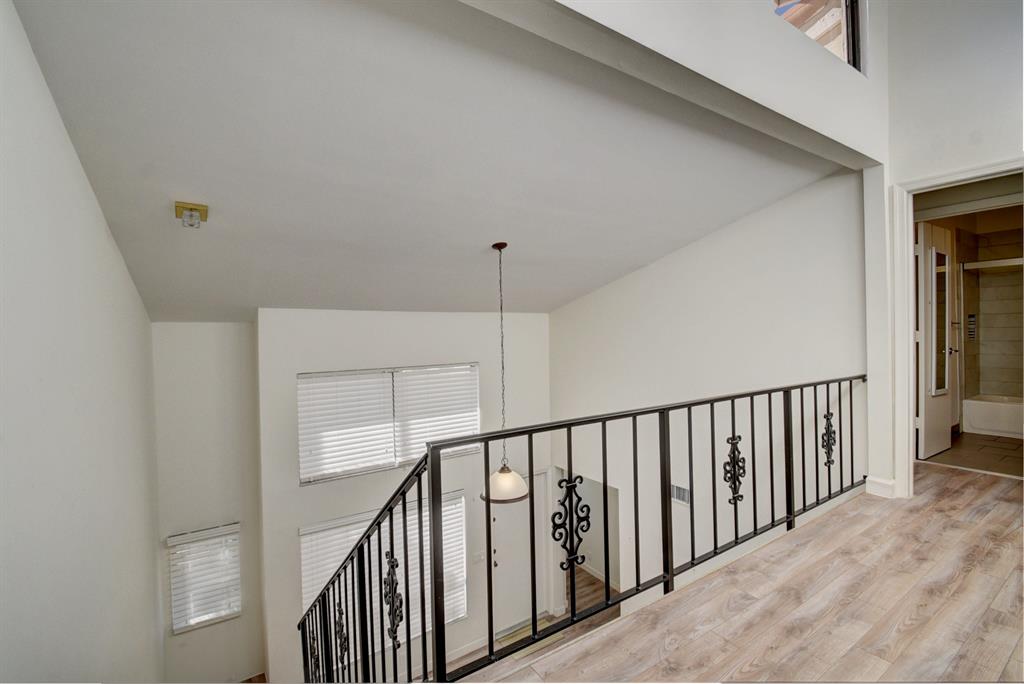 Camino Del Quinta - Residential