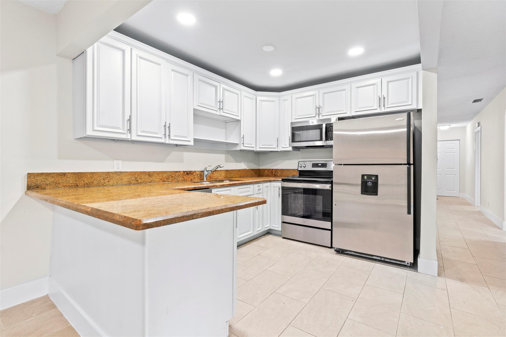 CHEVY CHASE 70-36 B - Residential Lease