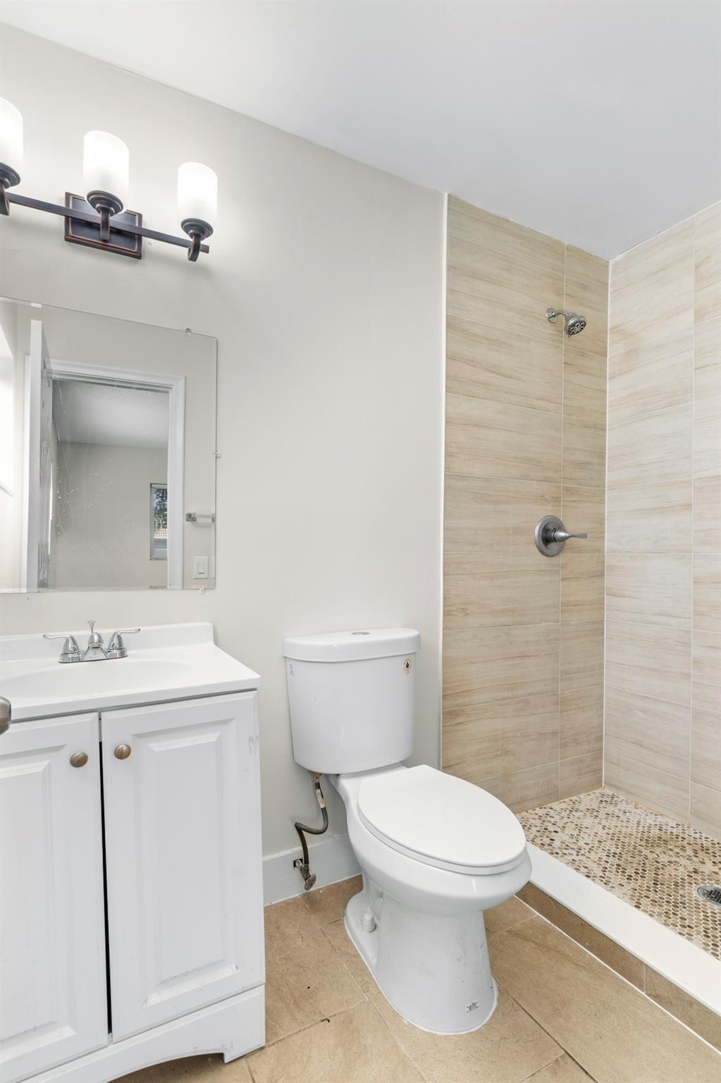 CHEVY CHASE 70-36 B - Residential Lease