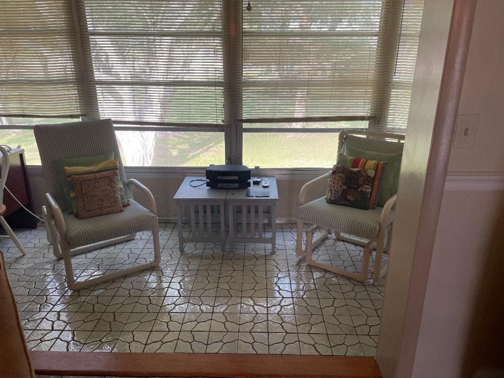 ORIOLE GARDENS THREE - Residential