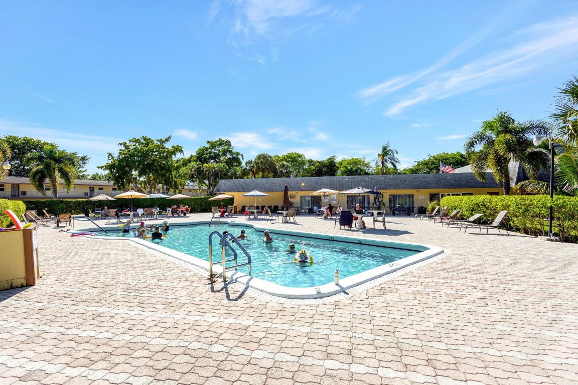 ORIOLE GARDENS THREE - Residential