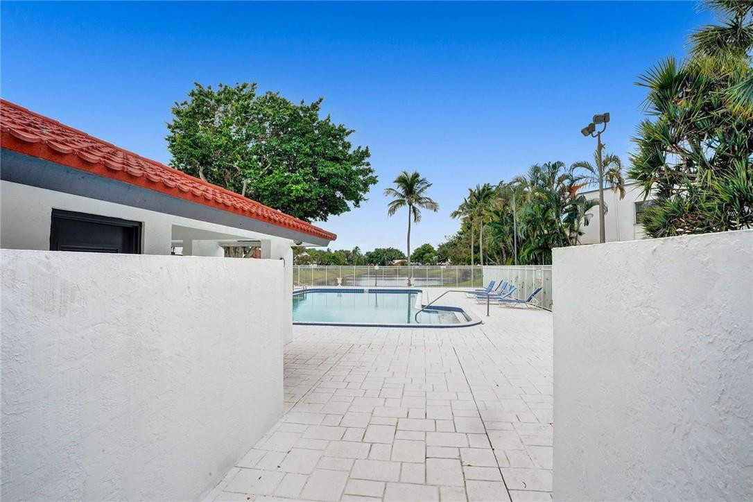 Deer Pointe - Residential