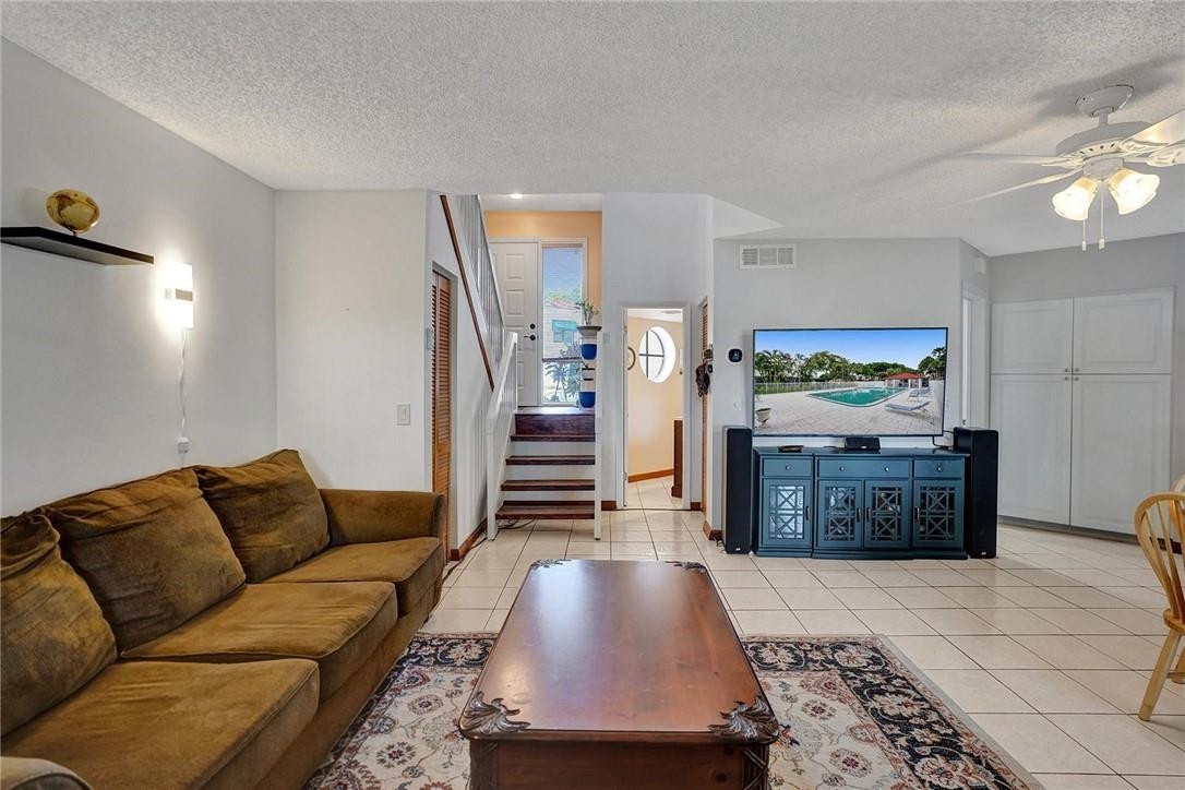 Deer Pointe - Residential