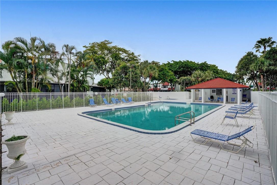 Deer Pointe - Residential