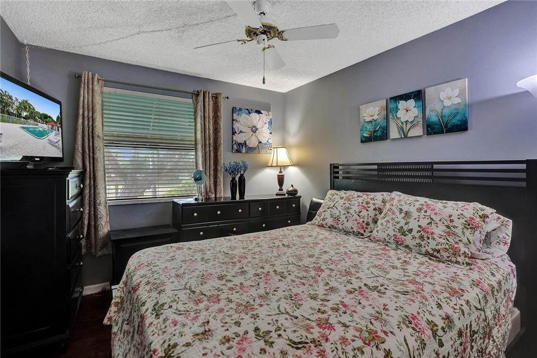 Deer Pointe - Residential