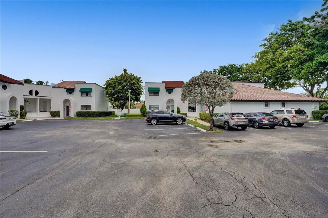 Deer Pointe - Residential