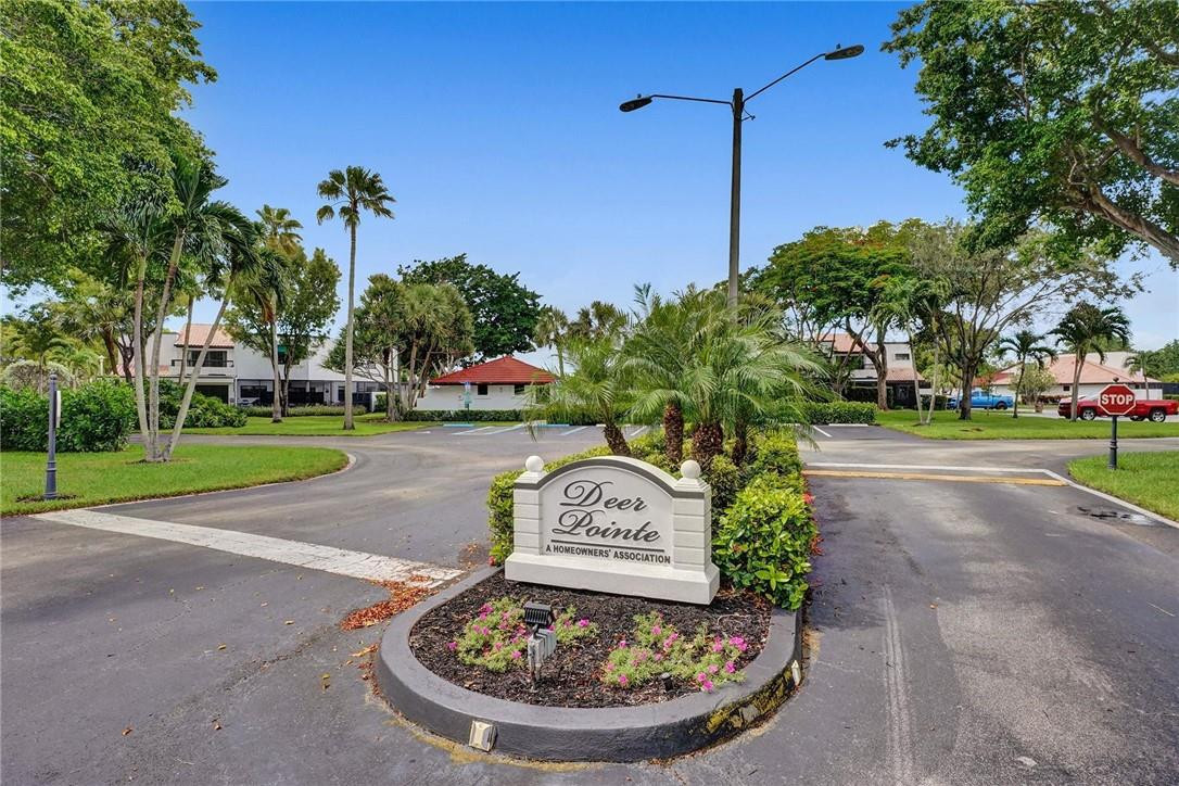 Deer Pointe - Residential