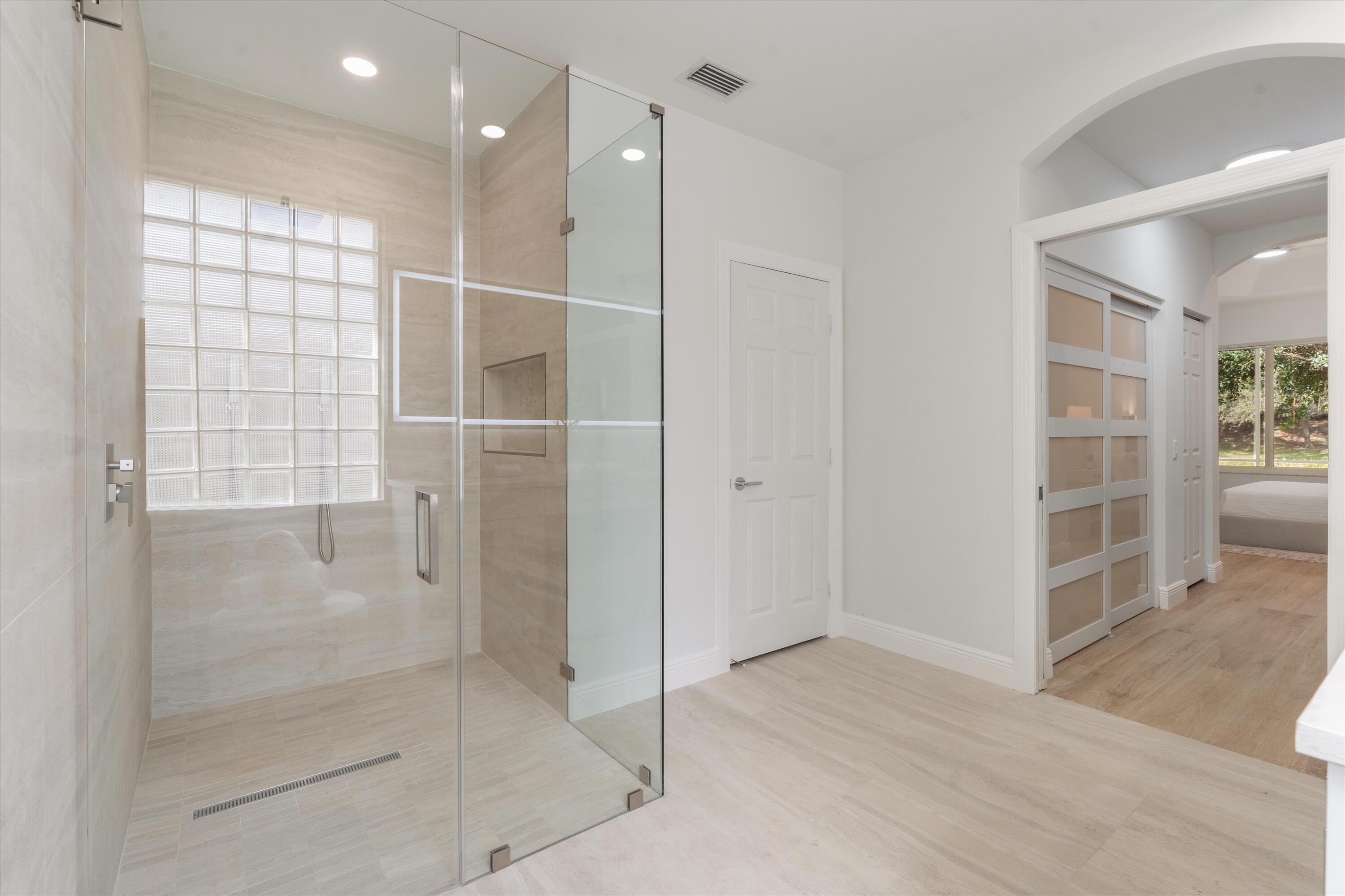 VALENCIA LAKES 3 - Residential