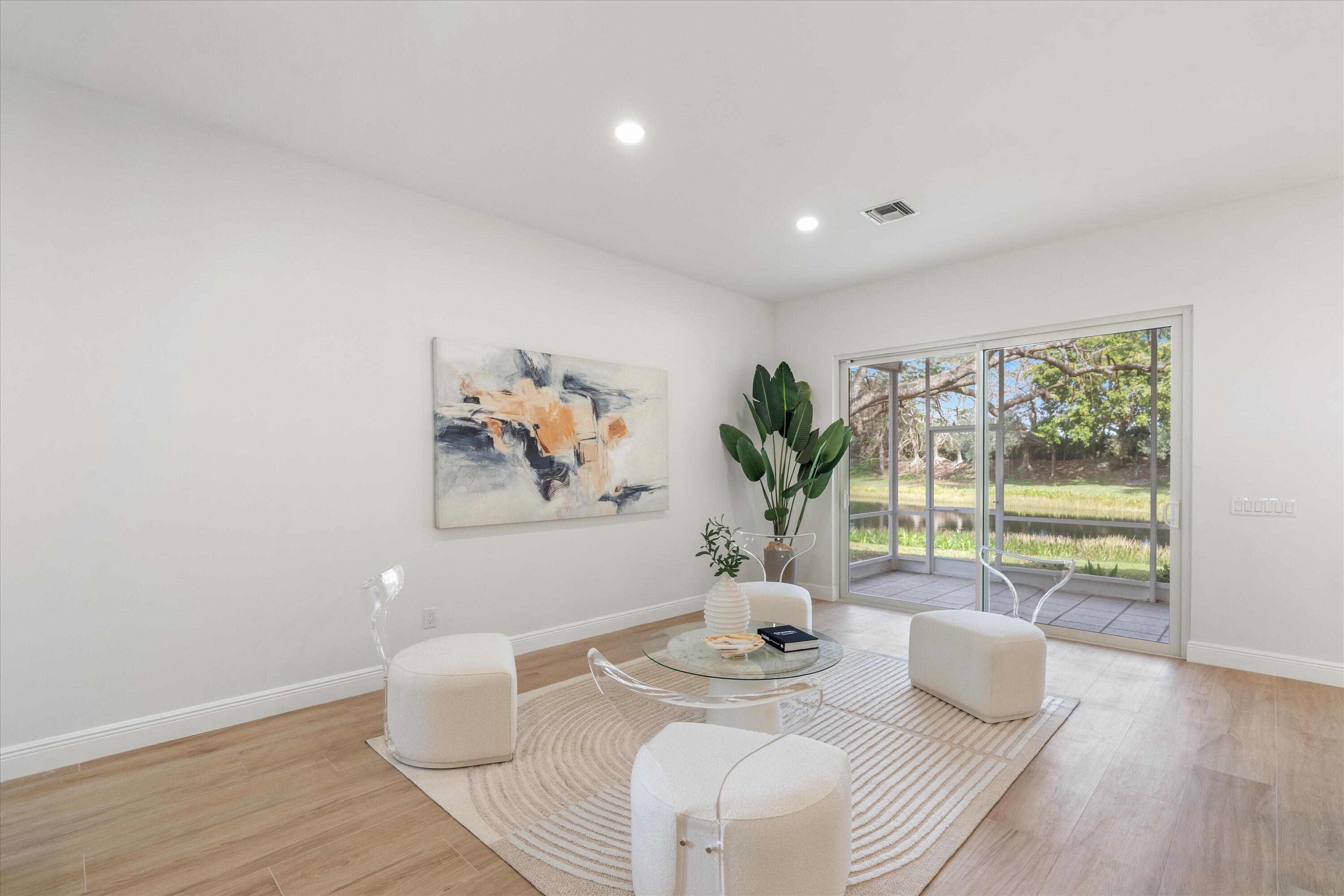 VALENCIA LAKES 3 - Residential