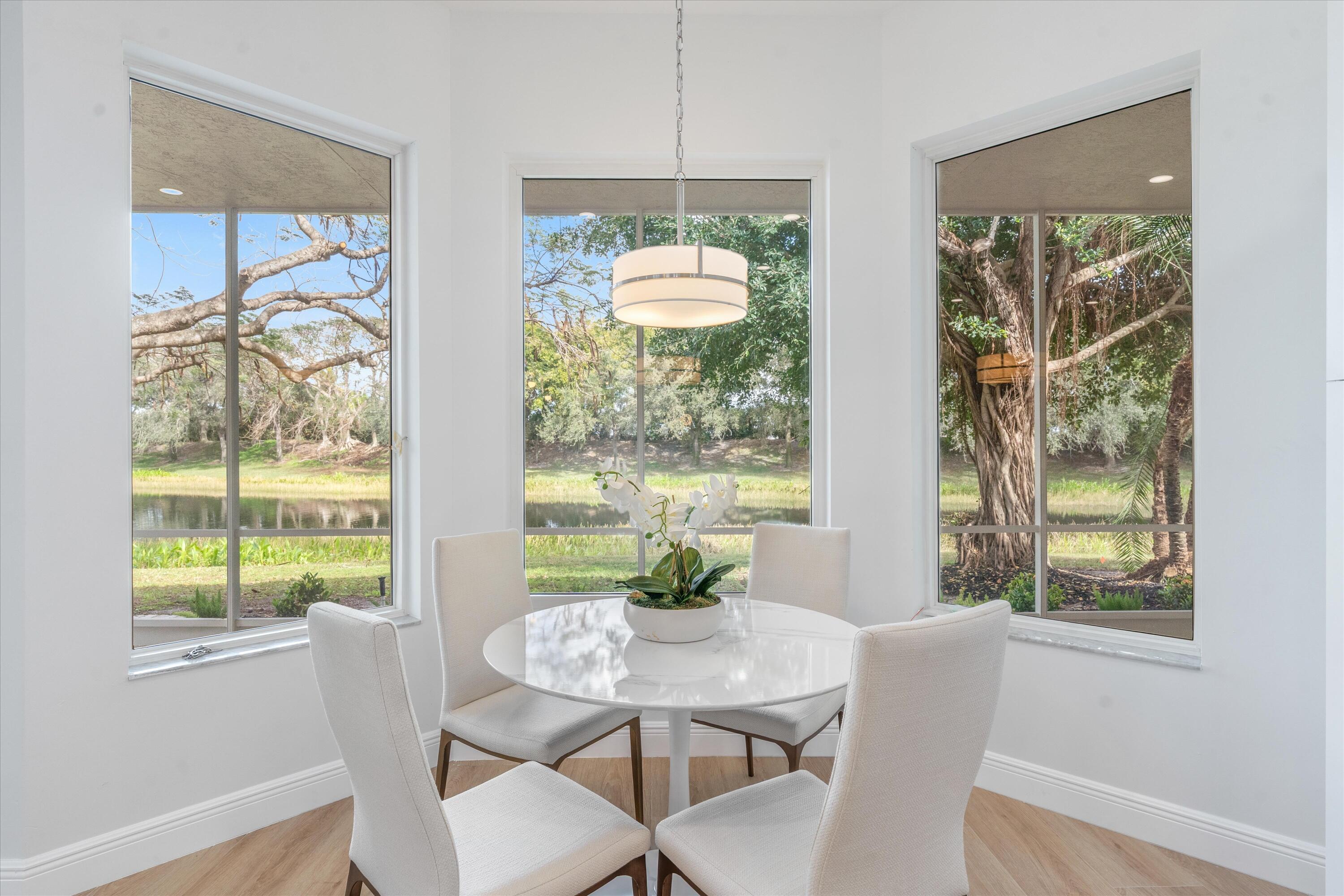 VALENCIA LAKES 3 - Residential