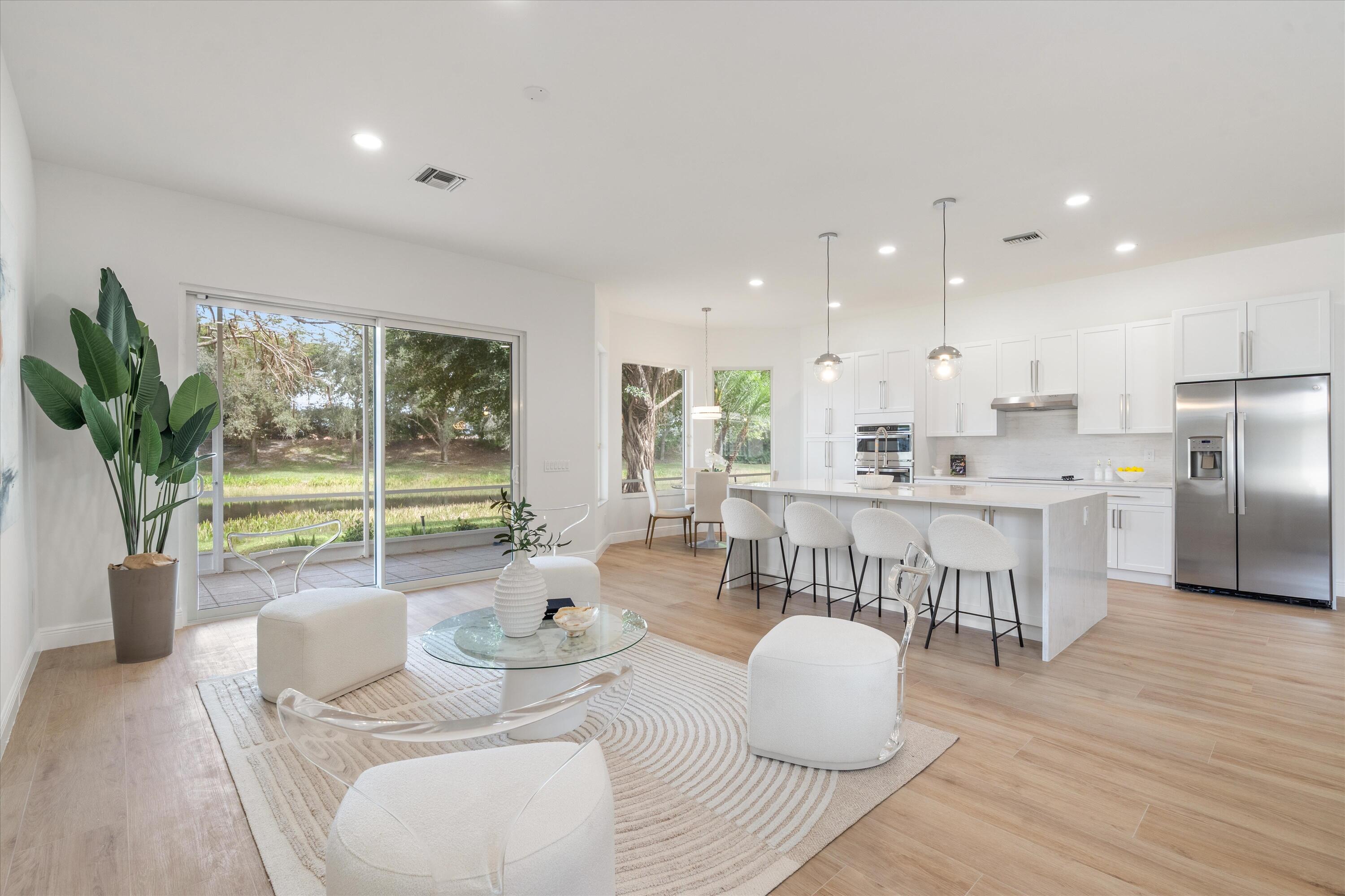 VALENCIA LAKES 3 - Residential