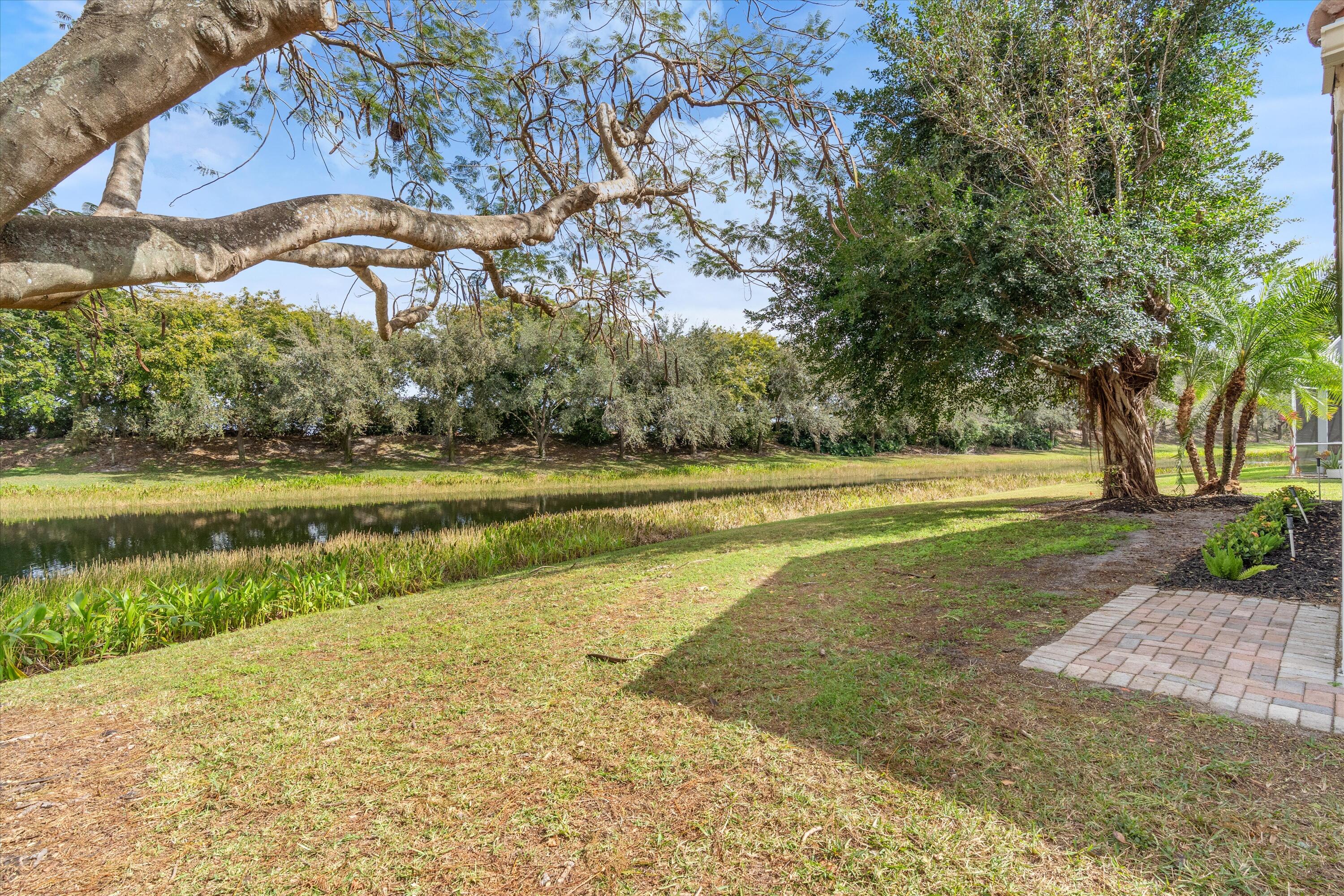 VALENCIA LAKES 3 - Residential