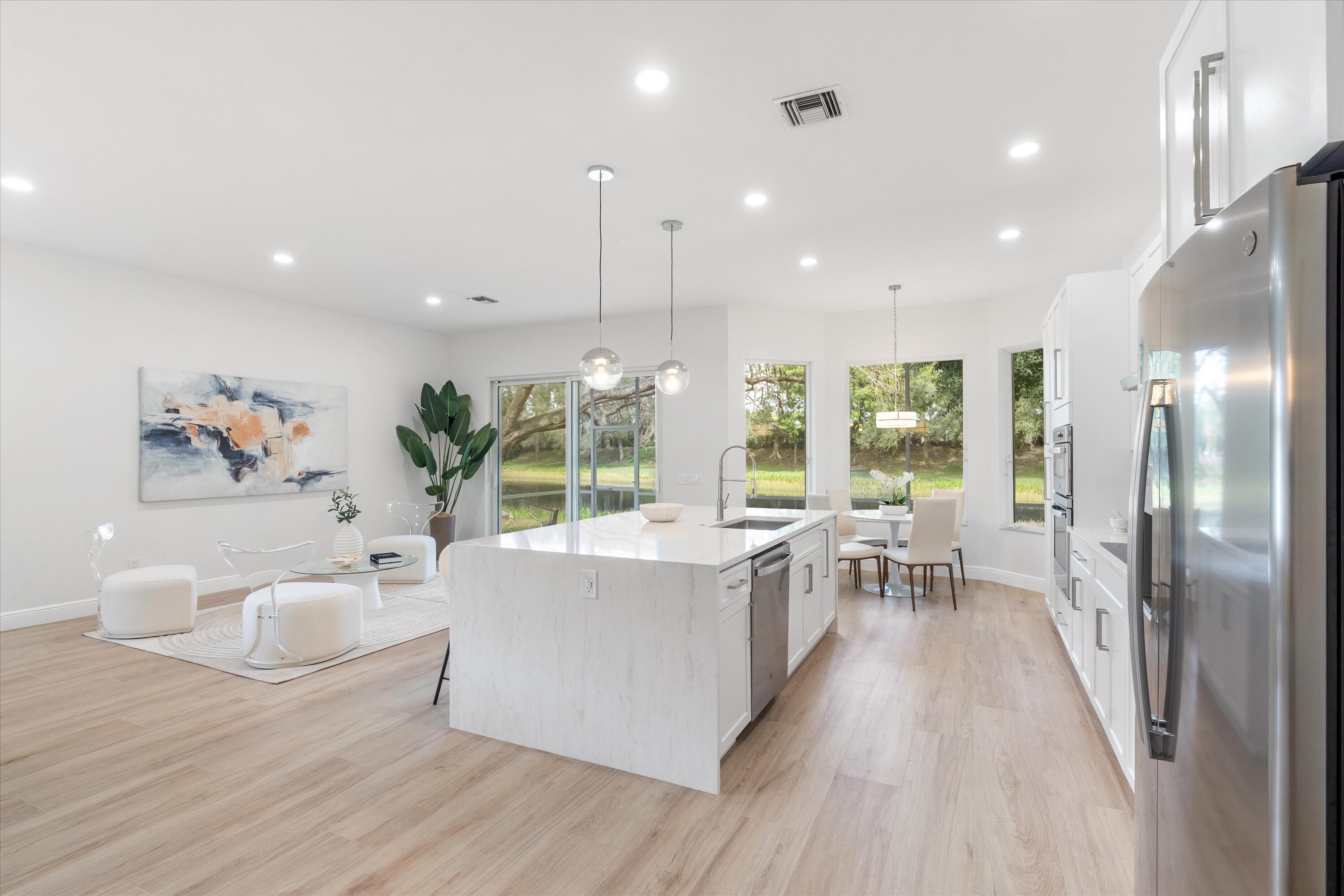 VALENCIA LAKES 3 - Residential