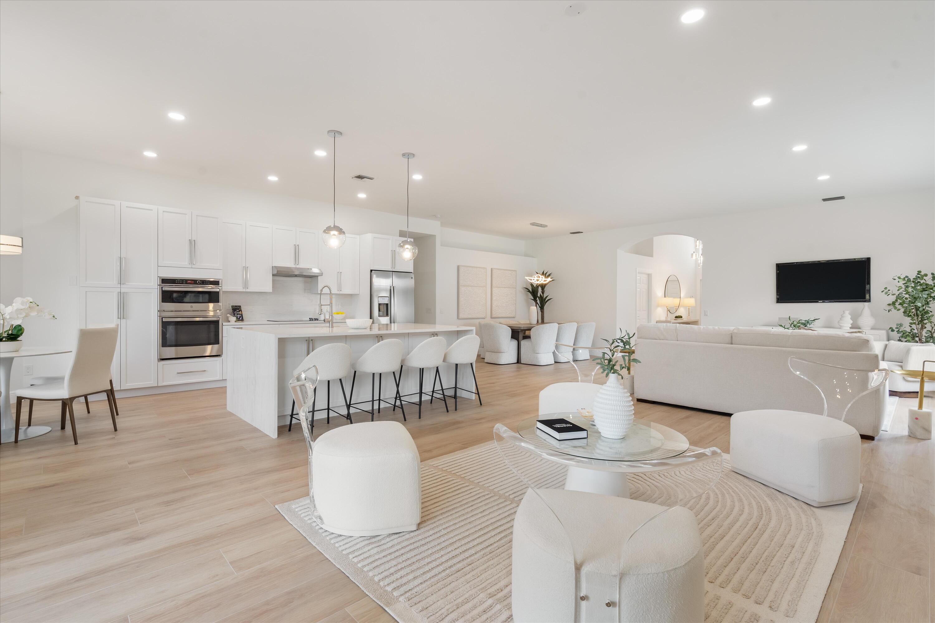 VALENCIA LAKES 3 - Residential