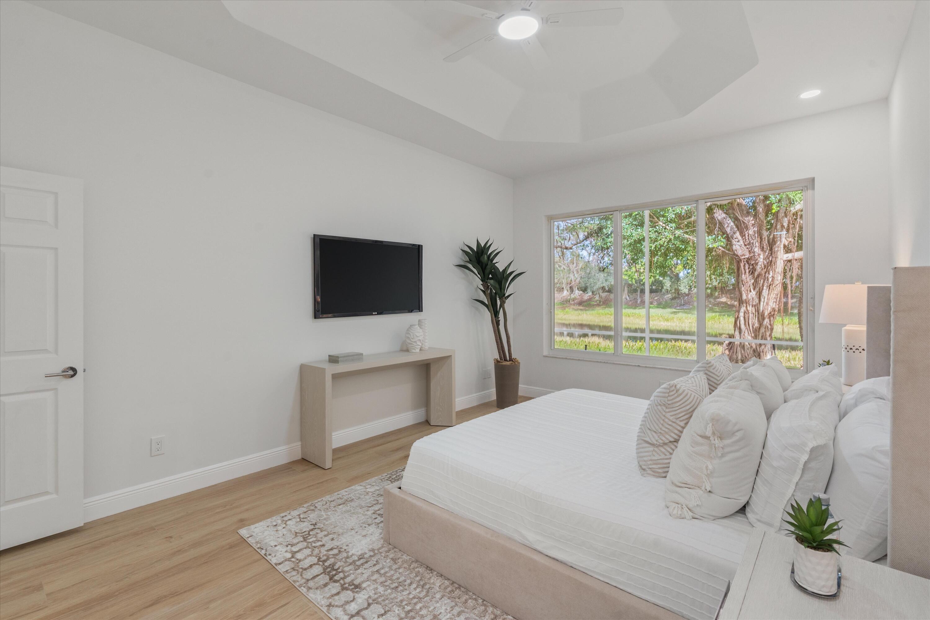 VALENCIA LAKES 3 - Residential