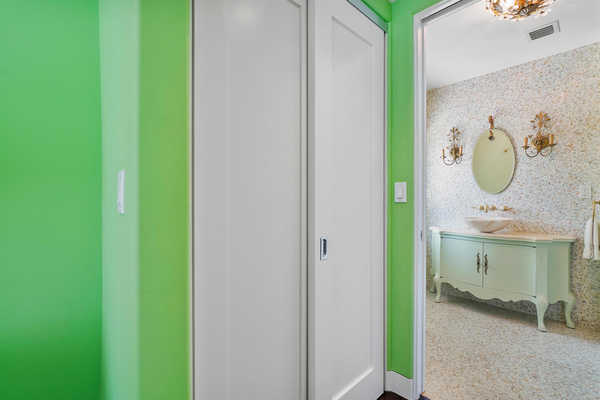 EL ENCANTO 2 - Residential