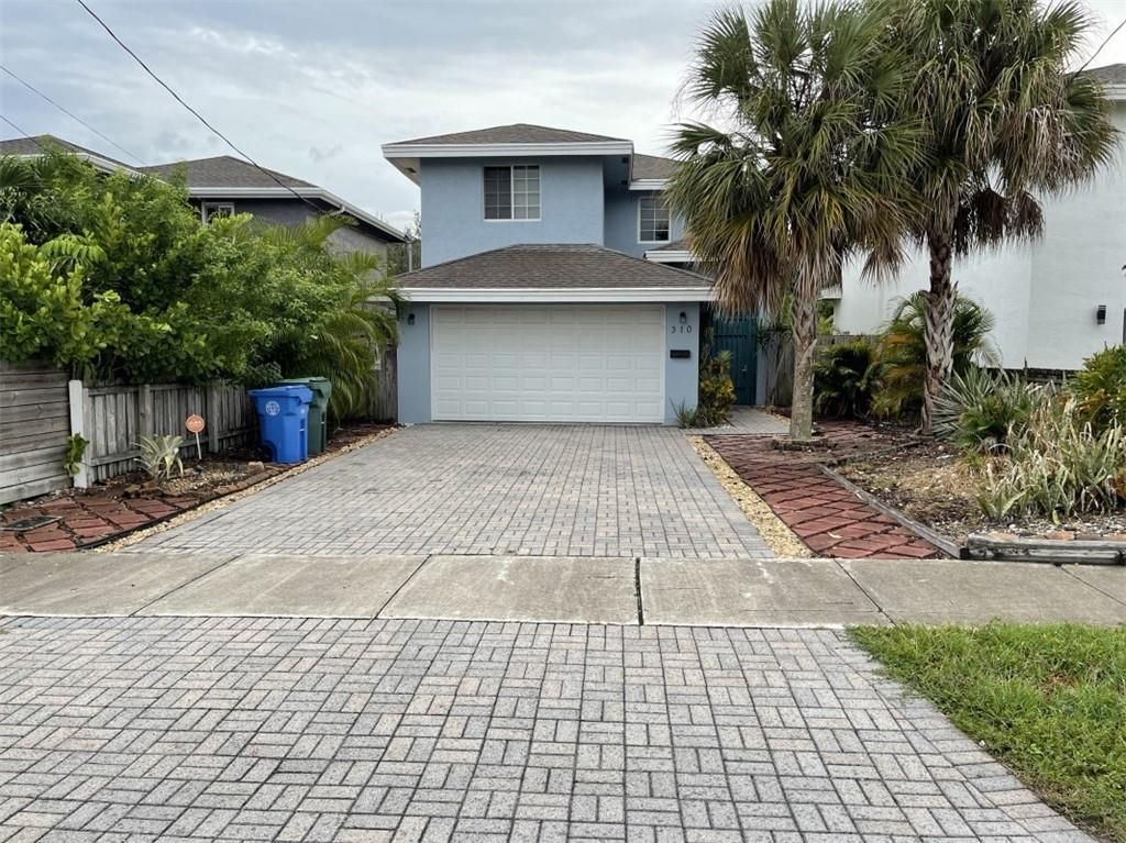 Photo of 310 NE 36th St, Oakland Park, FL 33334 (MLS # F10380655)