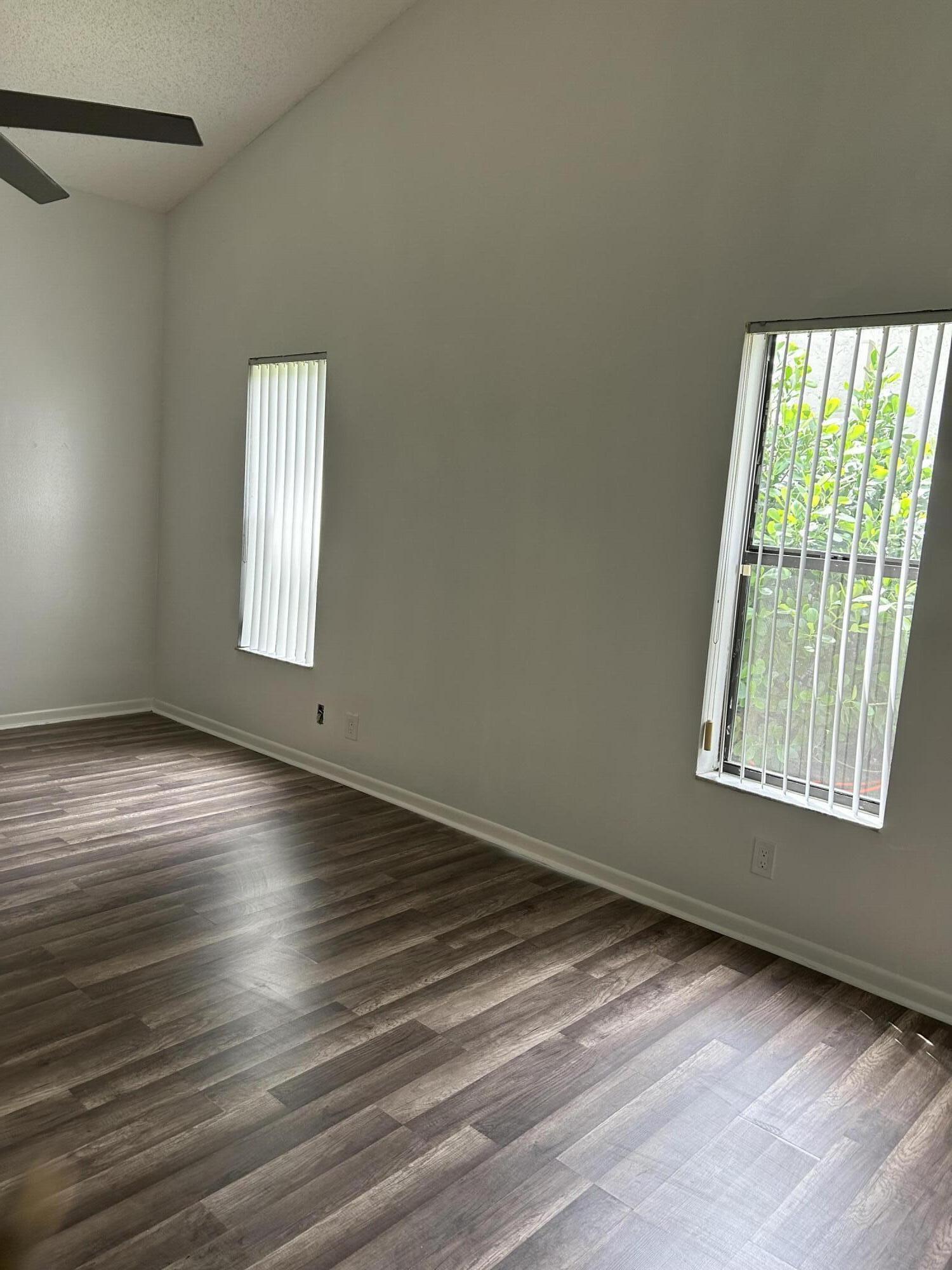 WINSTON PARK - Residential