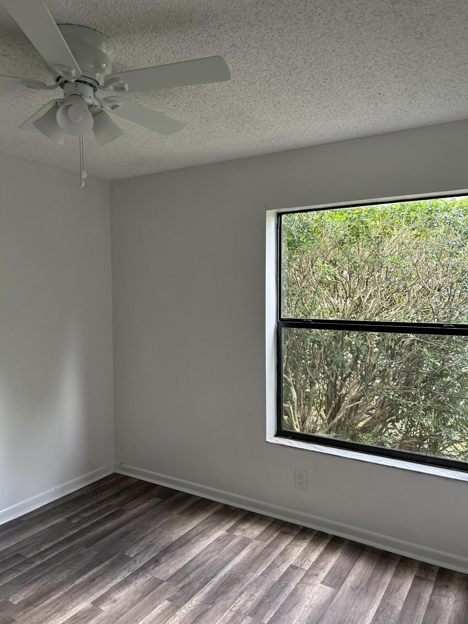 WINSTON PARK - Residential