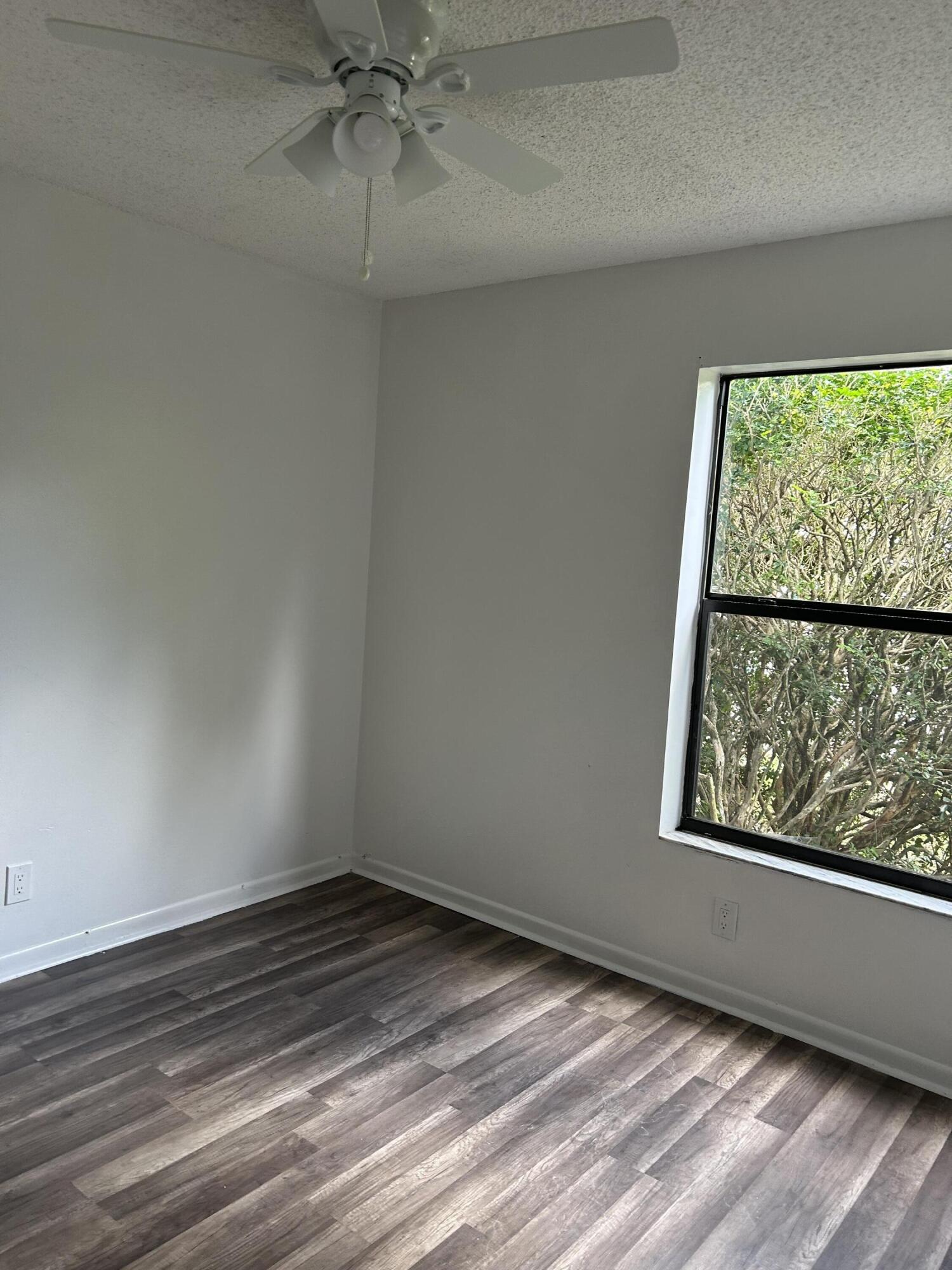 WINSTON PARK - Residential