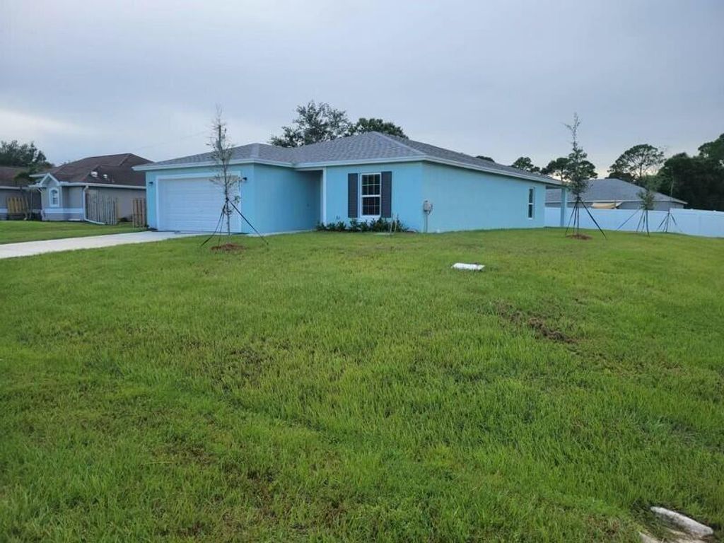 Photo of 1802 SW Davis Street, Port Saint Lucie, FL 34953 (MLS # R11057514)