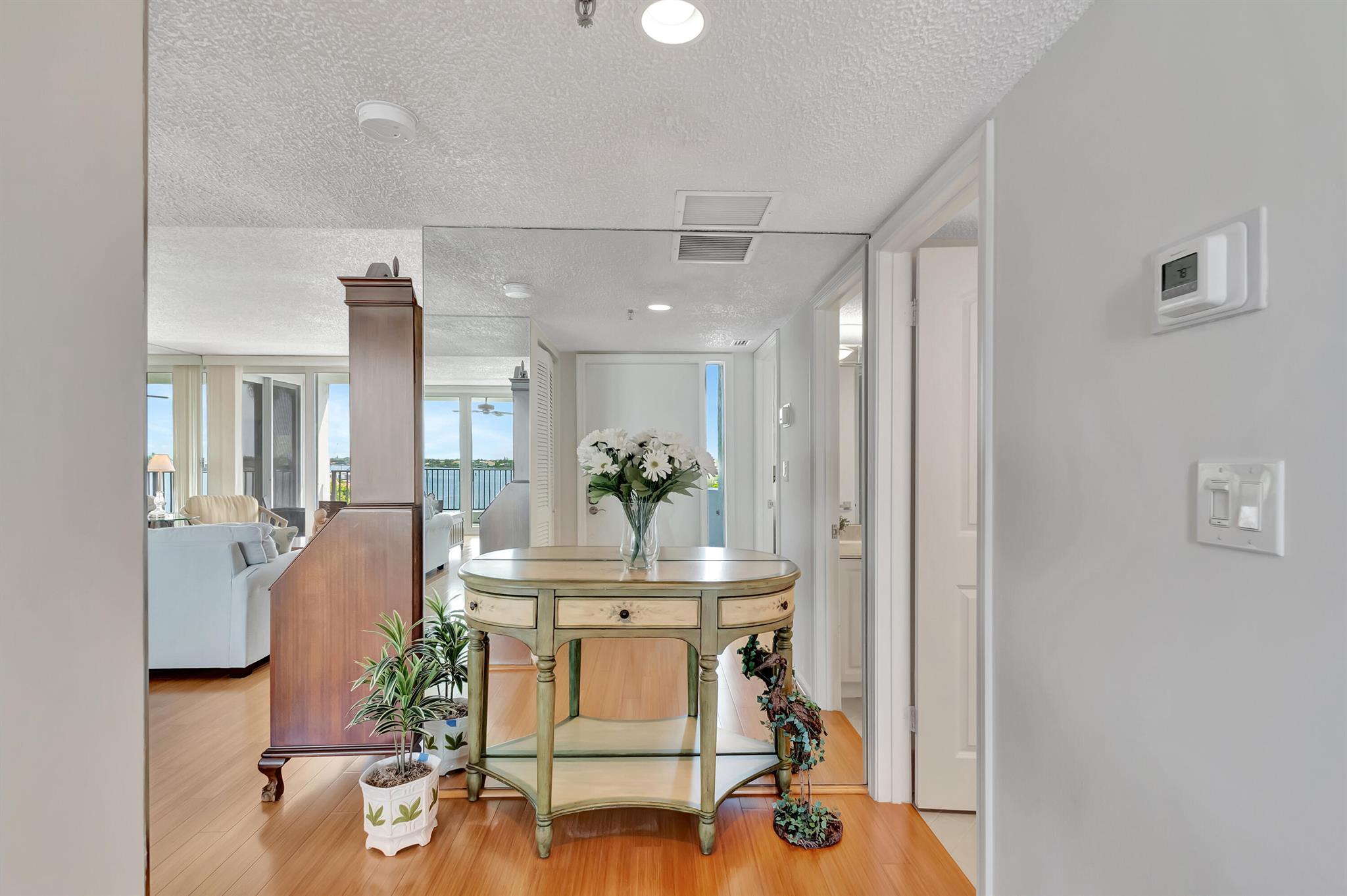 LAKESHORE COLONY - Residential Lease