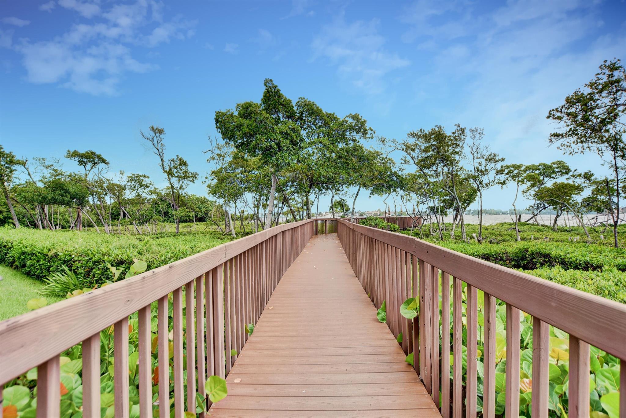 LAKESHORE COLONY - Residential Lease