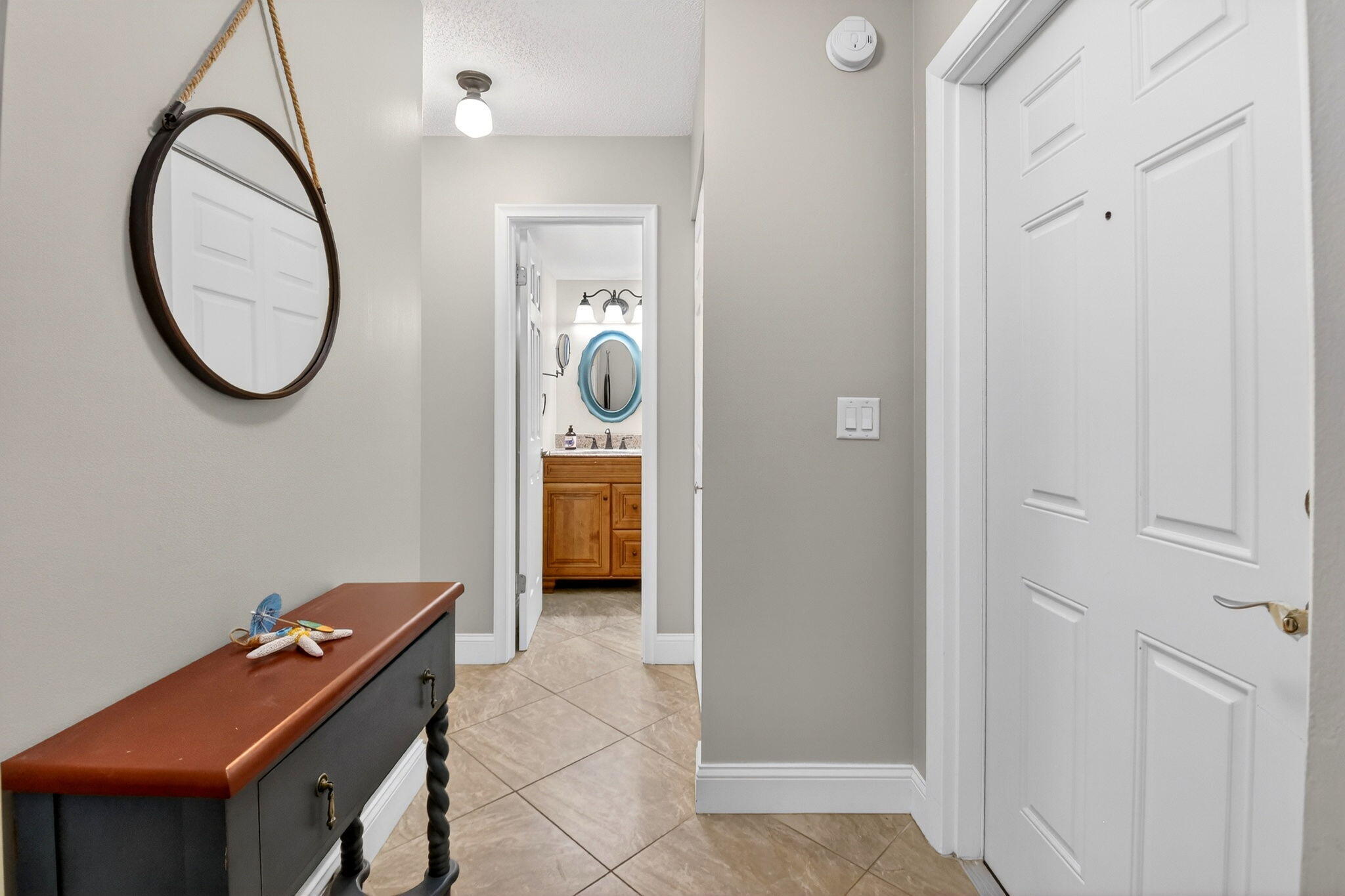 COLONIAL CLUB CONDO SEC 1 - Residential Lease