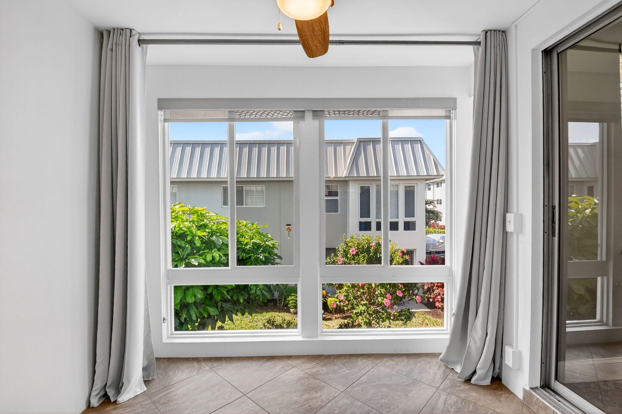 COLONIAL CLUB CONDO SEC 1 - Residential Lease