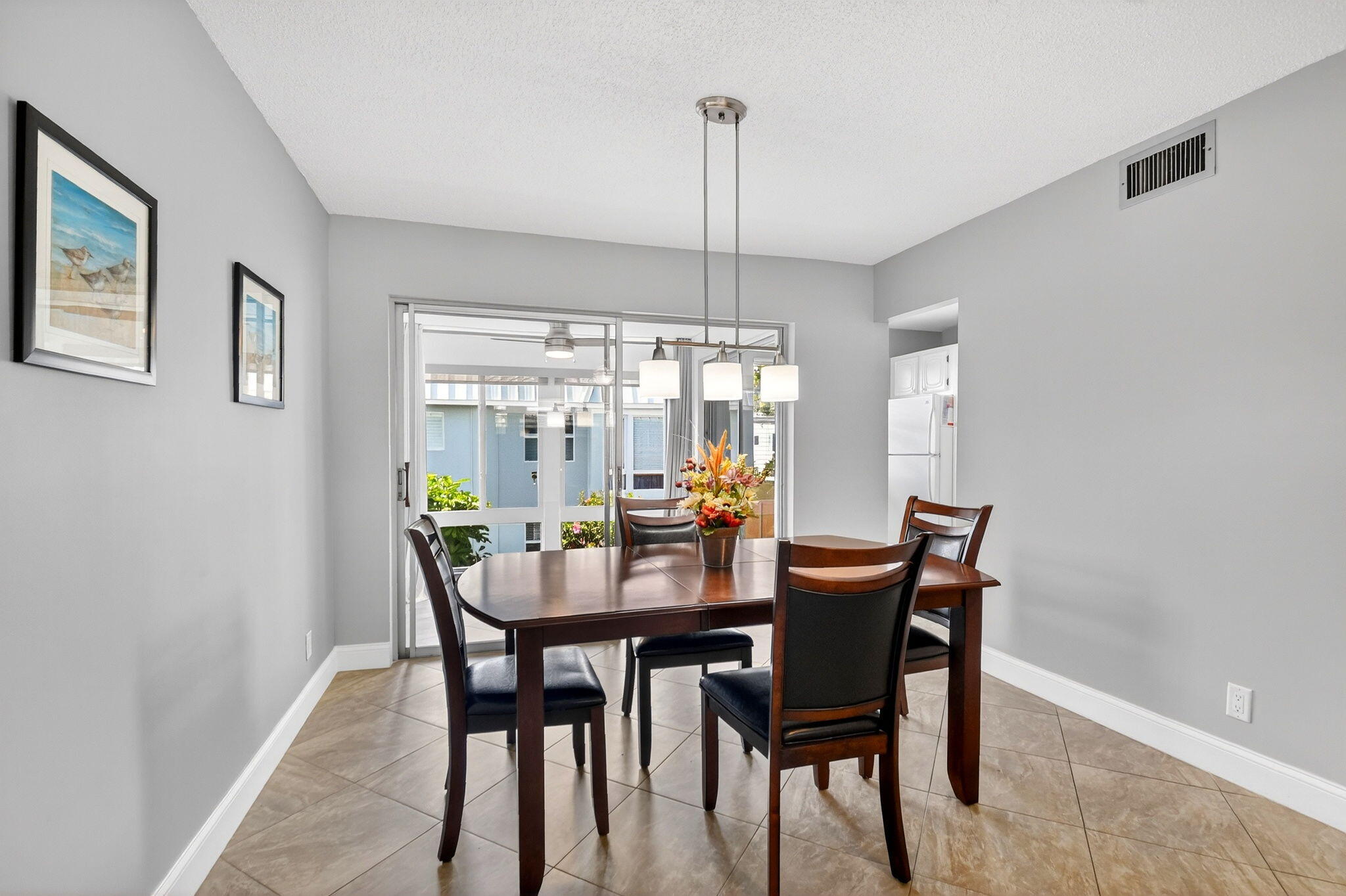 COLONIAL CLUB CONDO SEC 1 - Residential Lease