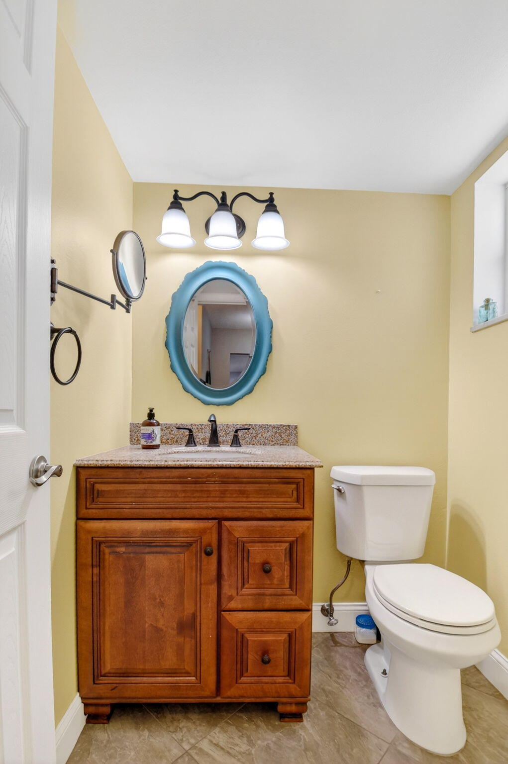 COLONIAL CLUB CONDO SEC 1 - Residential Lease