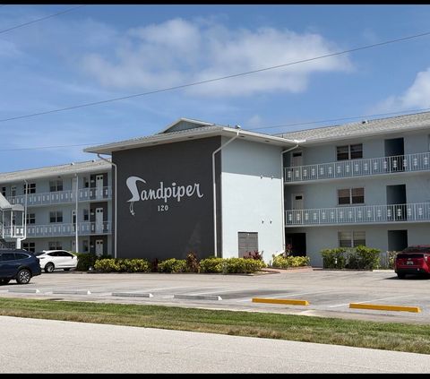 120 Lehane Terrace 309 North Palm Beach FL 33408