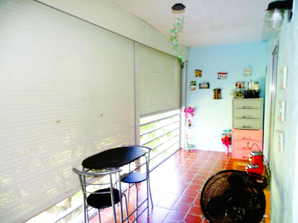 REGAL PALMS EATON CONDO - Residential