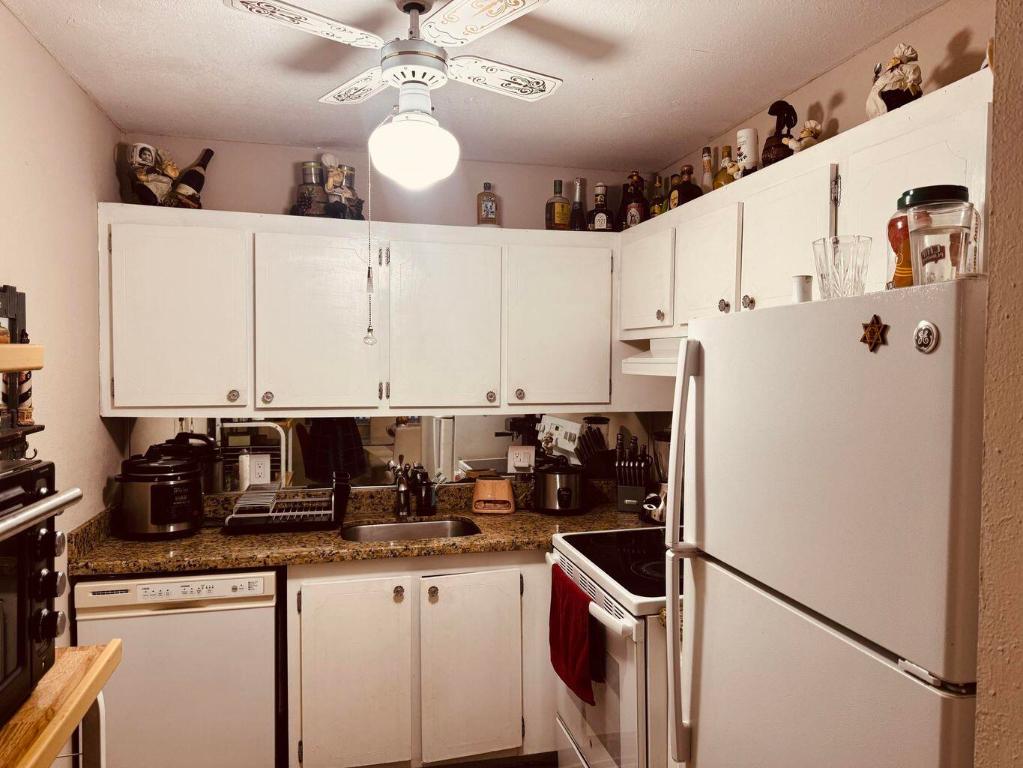 REGAL PALMS EATON CONDO - Residential