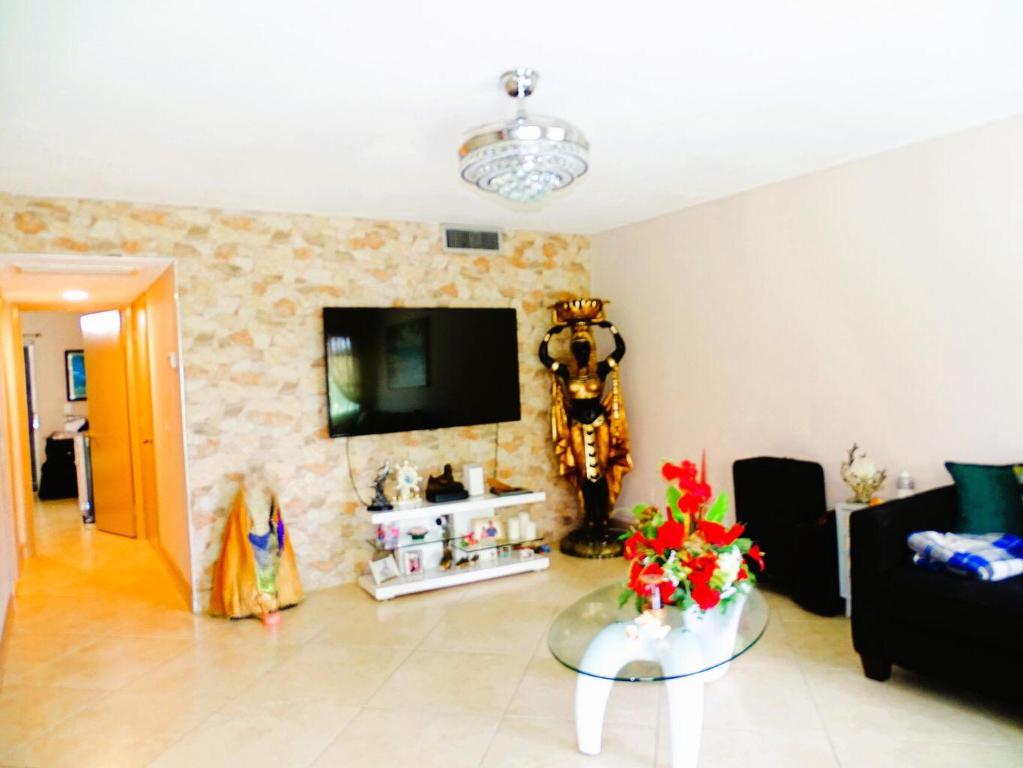 3100 Springdale Boulevard 310