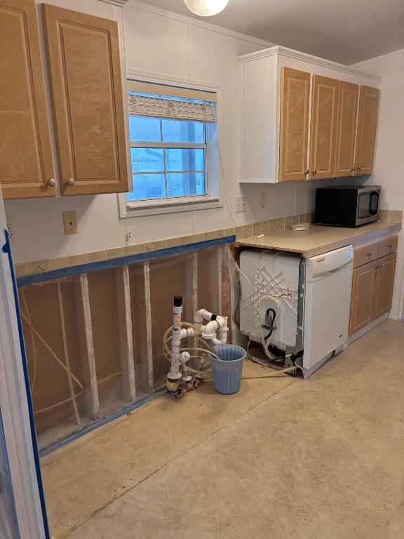 COUNTRY KNOLLS - Residential