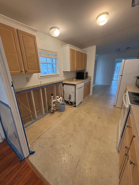 COUNTRY KNOLLS - Residential