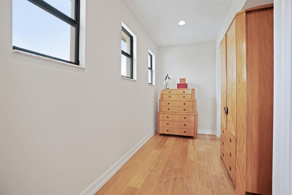 PRADO / PENNOCK PRESERVE - Residential