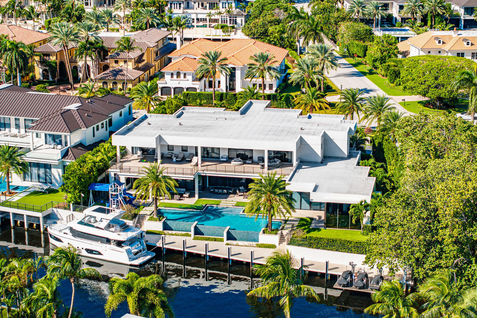 ROYAL PALM YACHT & COUNTR - Residential