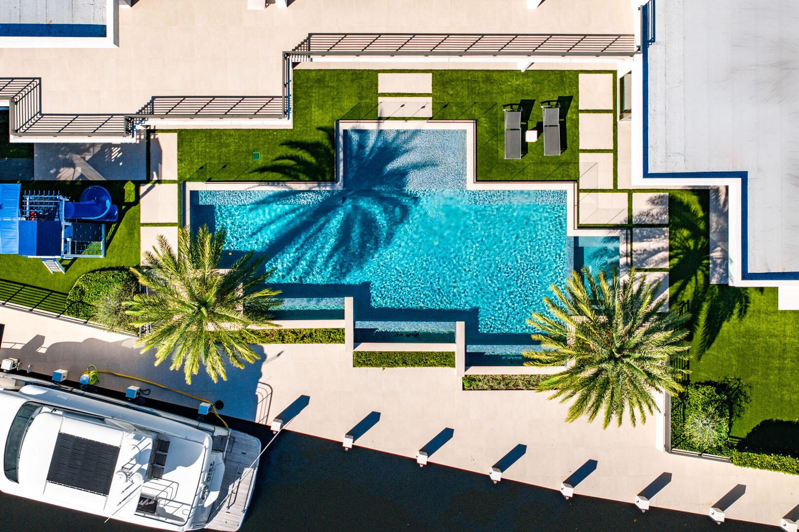 ROYAL PALM YACHT & COUNTR - Residential